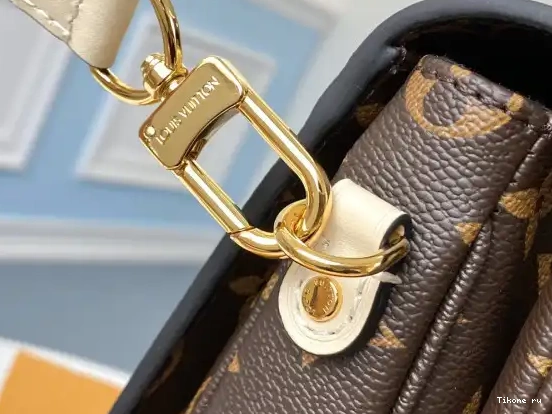 Affordable LOUIS VUITTON POCHETTE METIS 0605